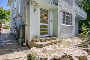 Front External- click for photo gallery